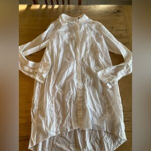 CAbi Button Down  Long‎ Sleeve Cape detail Long White Blouse Women’s Small pre